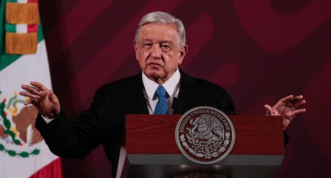 Termina López Obrador su ‘mañanera’ evitando prácticamente cualquier cuestionamiento; esto argumentó