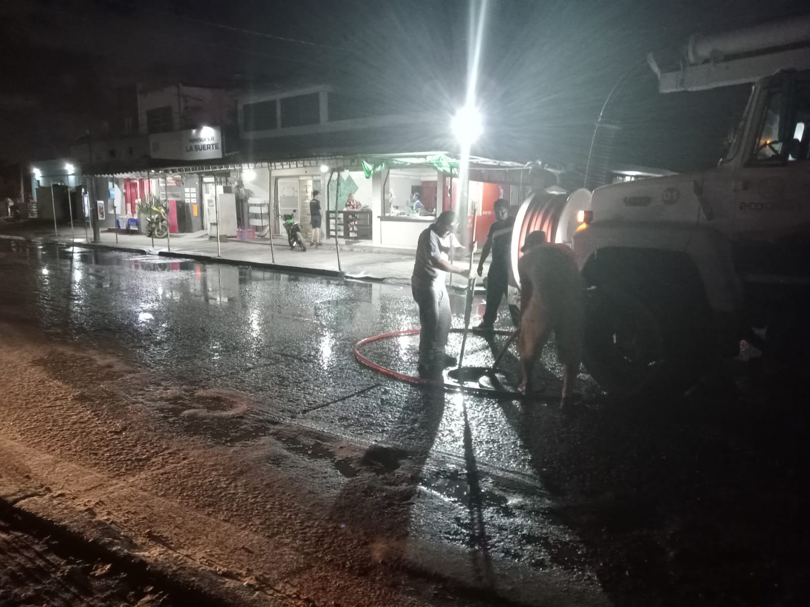 Atiende Jumapam derrame de aguas residuales en el Distrito Valles del Ejido
