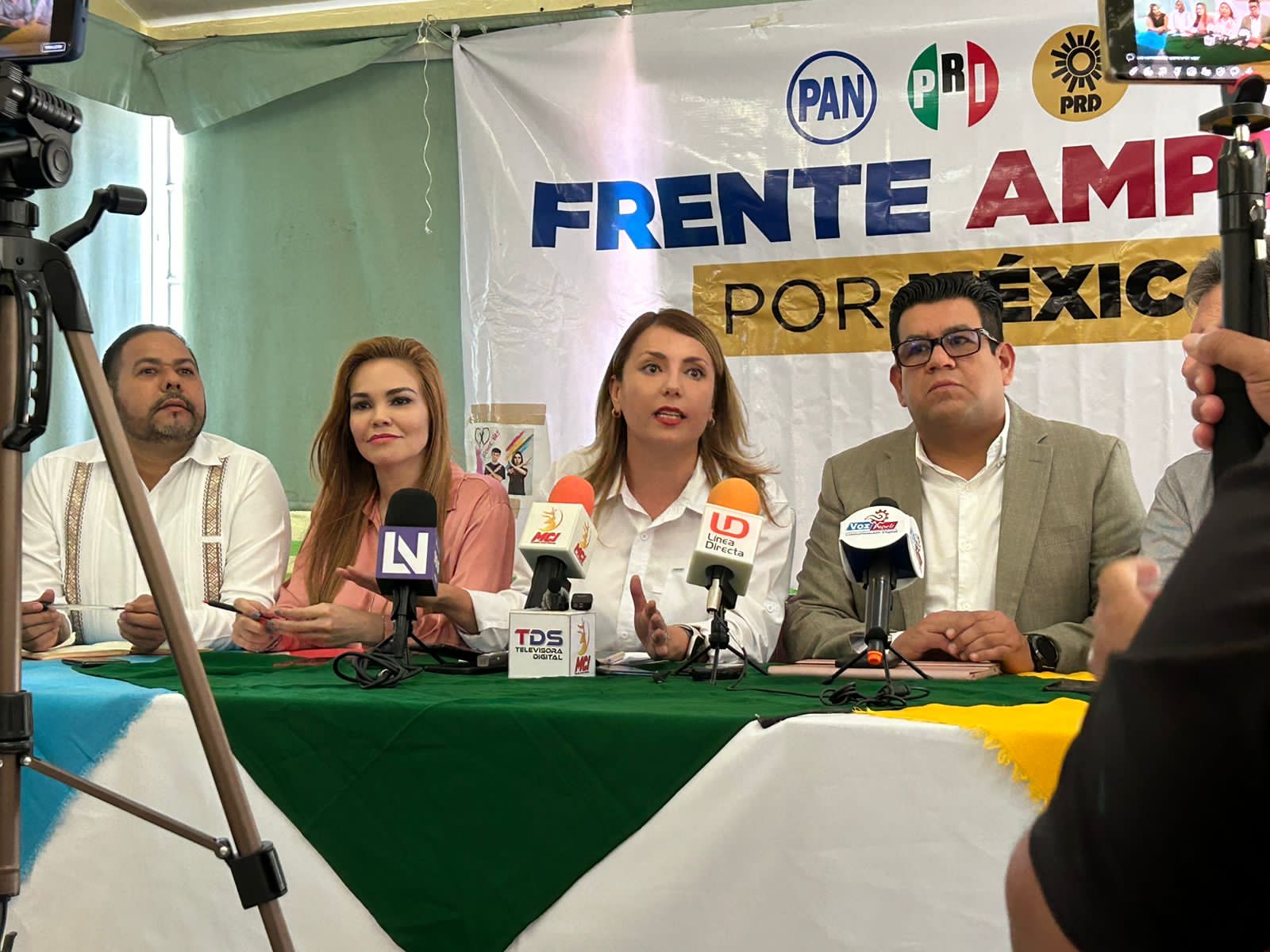 Bienvenidos el PAS y MC, se pronuncia el Frente Amplio por México en Sinaloa para derrocar a Morena