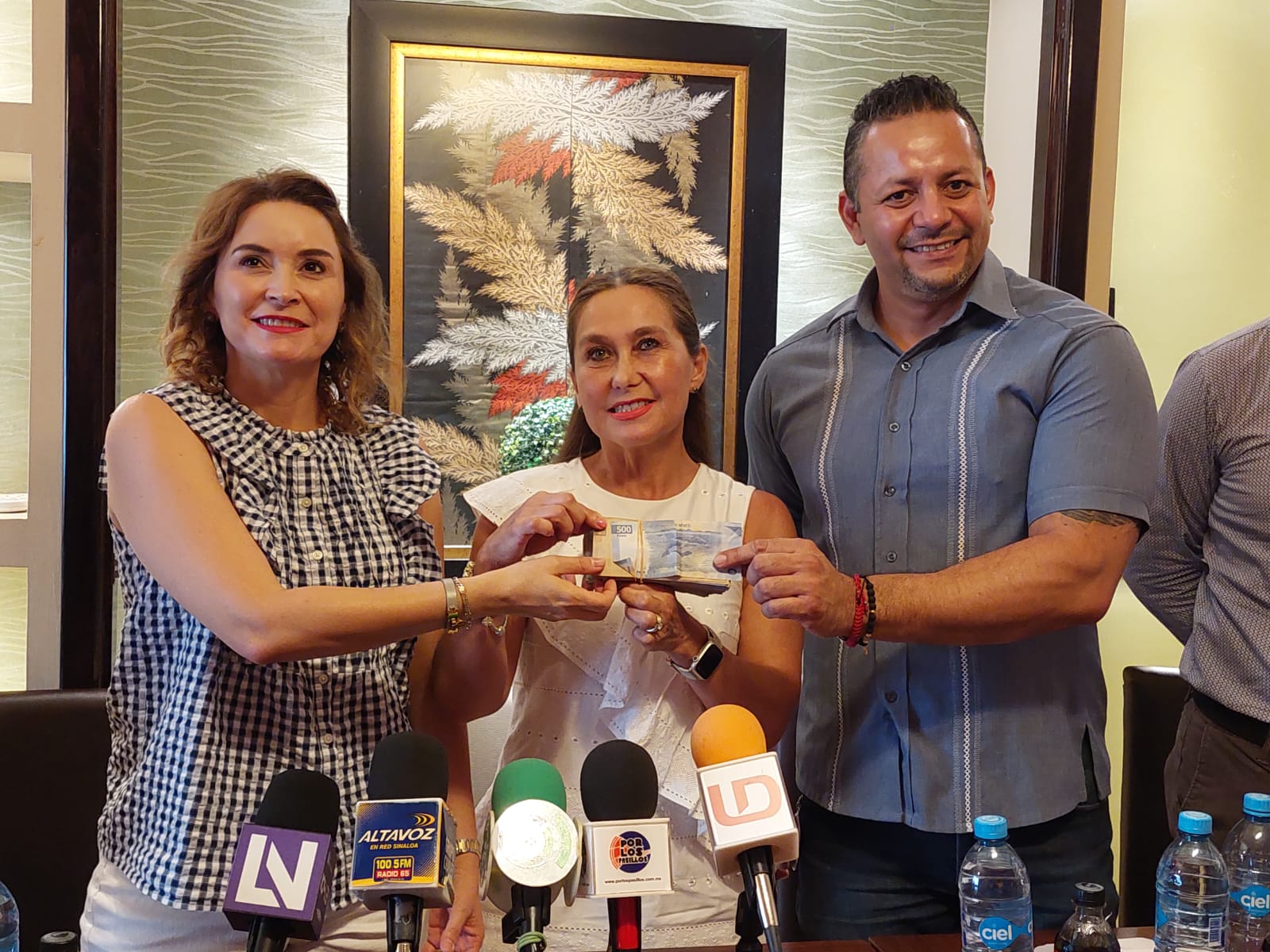 Recibe Pannasir, DIF Ahome, 84 mil 970 pesos de lo recaudado en evento “El sabor de Los Mochis” de Canirac