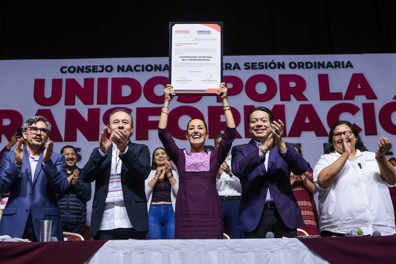 A construir un segundo piso de la Transformación, llama Claudia Sheinbaum al recibir constancia de Morena