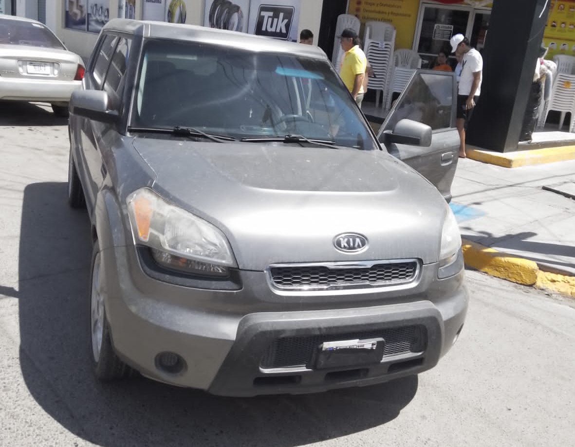 Conductora se pasa un alto y provoca accidente en Guasave | Los ...