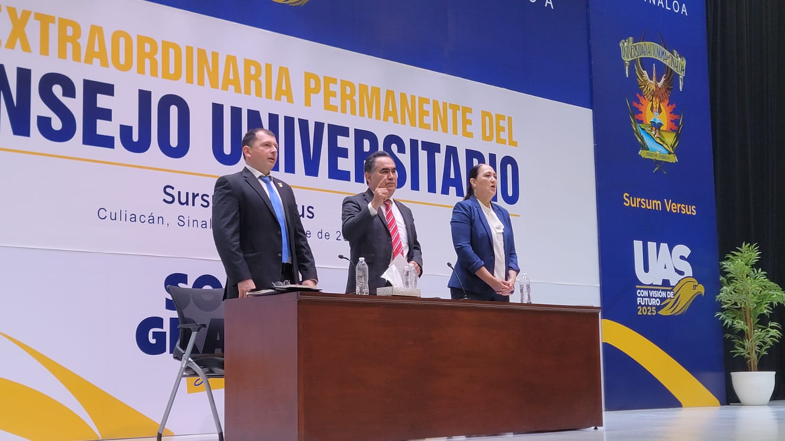 Consejo Universitario de la UAS propone concentración estatal en Culiacán y sesionar en el Congreso y Palacio de Gobierno
