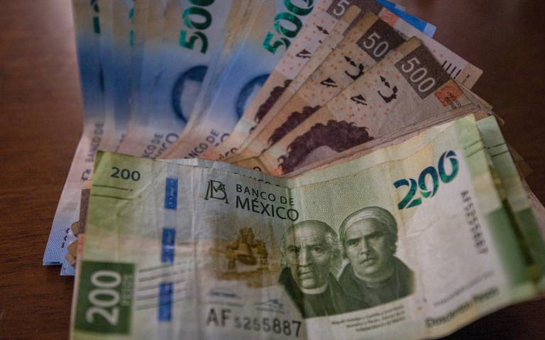 Quinto Informe: Destaca AMLO mejoras al salario de maestros y trabajadores de la Salud