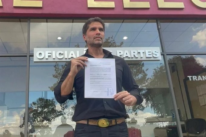 ‘Quiero cambiar a México’: Eduardo Verástegui se registra como candidato presidencial independiente