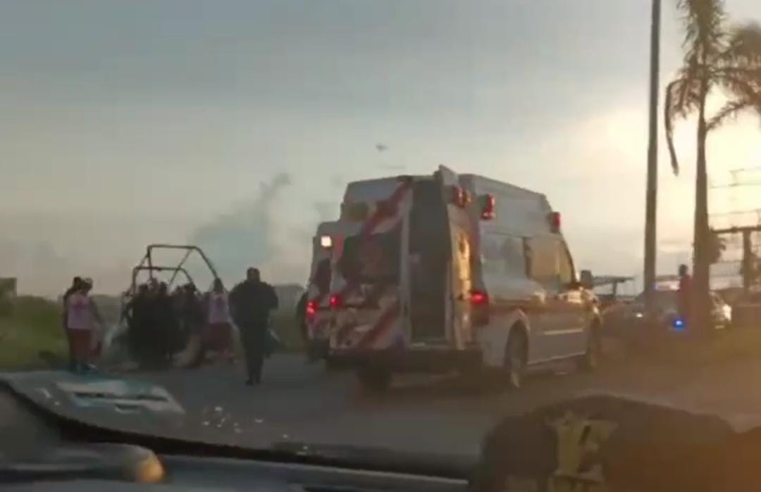 Elementos de Seguridad Pública sufren accidente la madrugada de este domingo al norte de Mazatlán
