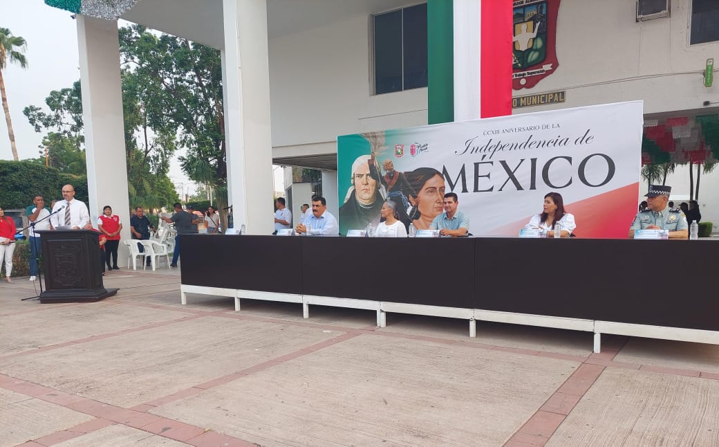 Llaman a los alvaradenses a ser dignos representantes de quienes lucharon por la independencia