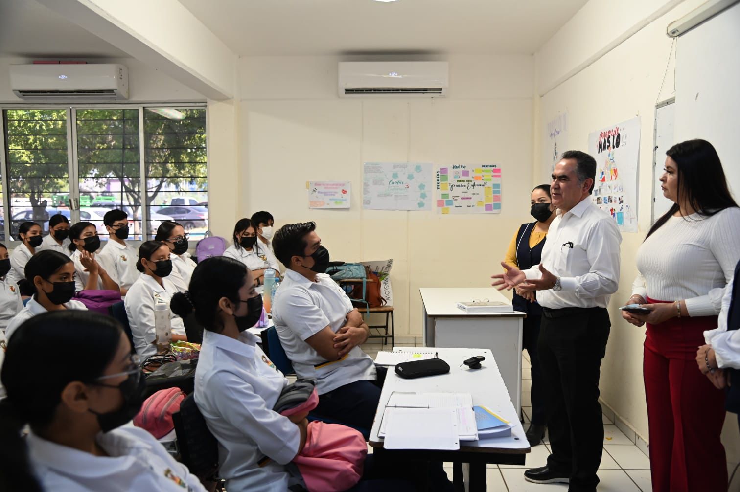 Exhorta UAS a universitarios a aplicar protocolos COVID, uso de cubreboca no es obligatorio: Rector