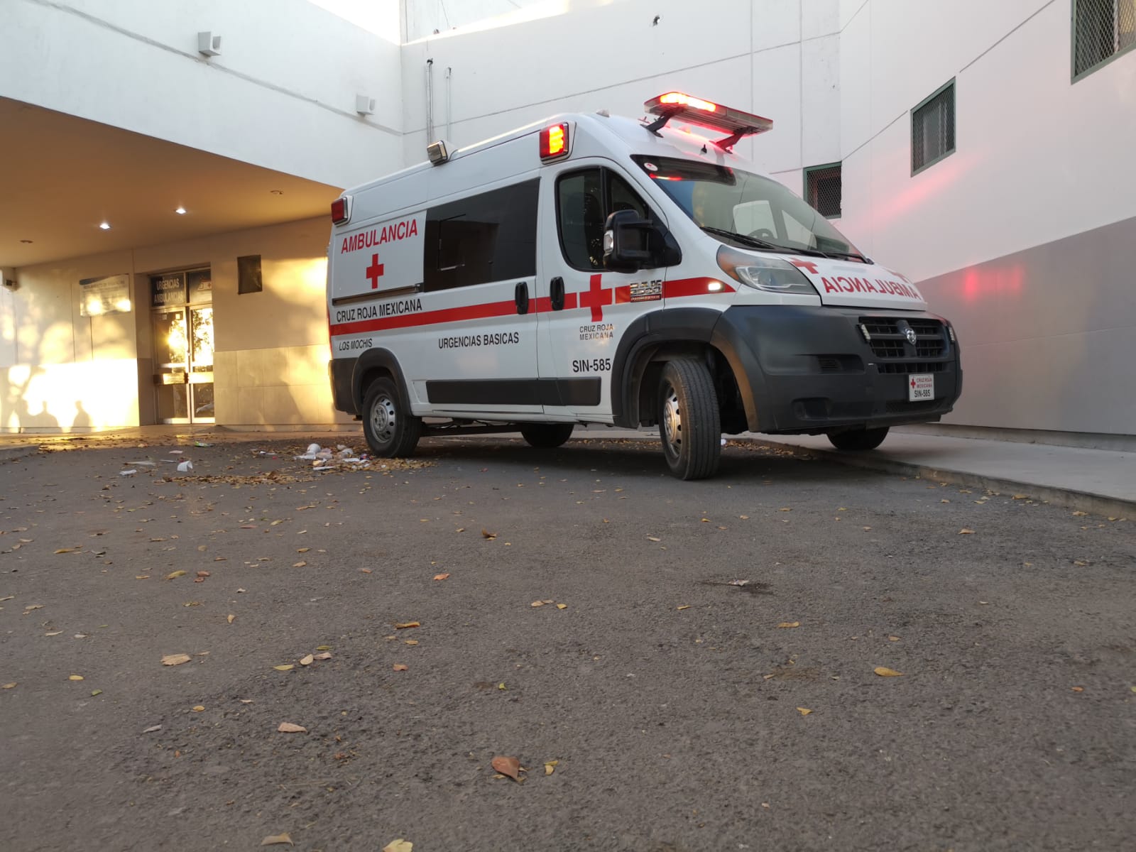 Gabriel de 7 años ingresa al hospital tras recibir una descarga eléctrica en el Ejido Compuertas, Ahome