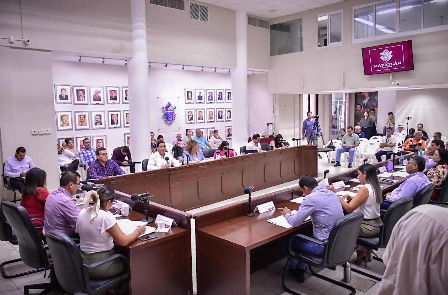‘No podemos estar como rehén de un sindicato’: confrontación en Mazatlán por paro en recolección de basura