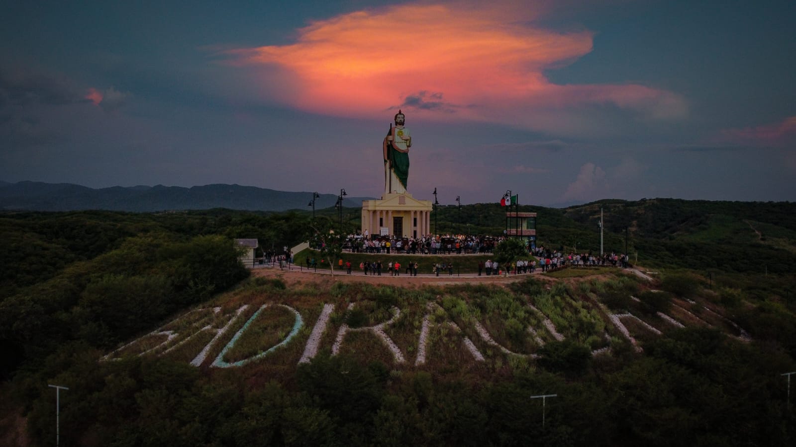 Inauguran Parque El Mirador y la figura de San Judas Tadeo en Badiraguato (Foto, José Betanzos)