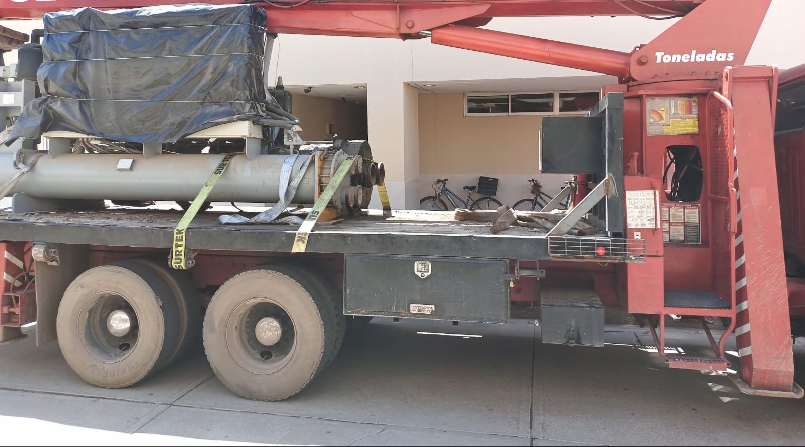Llega nuevo equipamiento de refrigeración al IMSS en Guamúchil