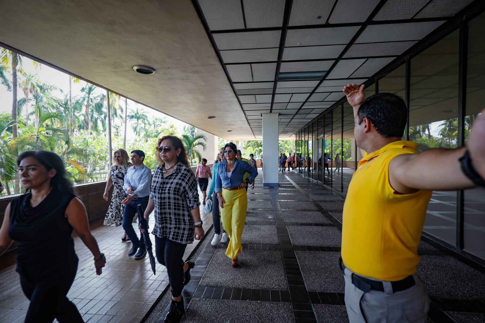 Más de 2 mil 100 colaboradores de gobierno participan en simulacro en el marco del Día de Protección Civil