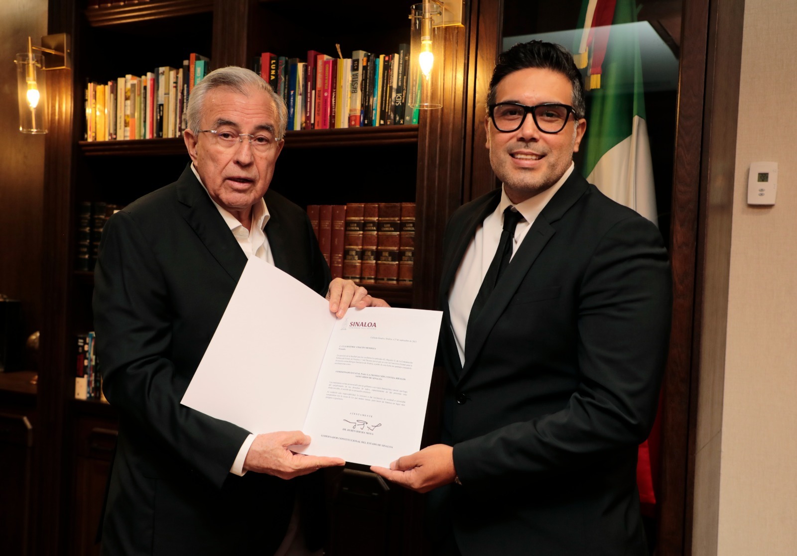 Cuauhtémoc Chacón es el nuevo titular de Coepriss; Rocha entrega nombramientos también en obras y educación