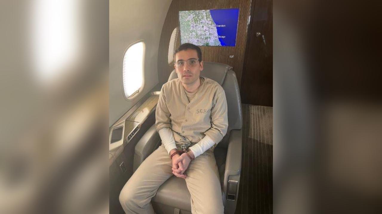 Ovidio Guzmán trasladado en avión.