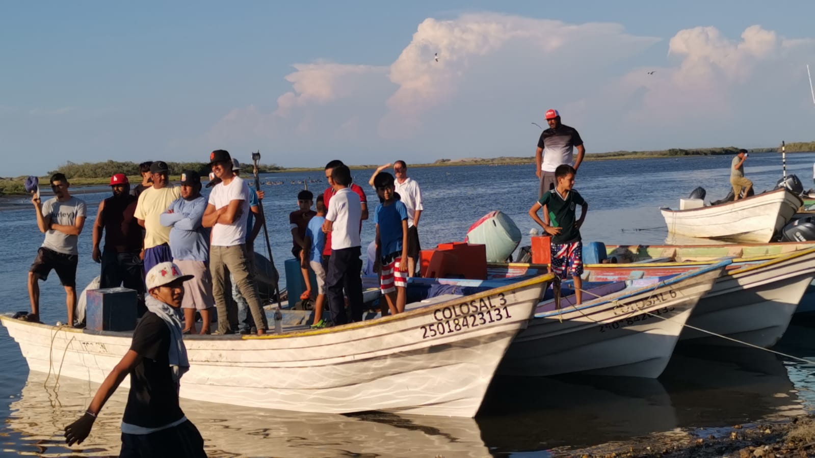 AMLO pregona primero los pobres y no se ve claro; piden al gobernador atender a la madre del pescador asesinado