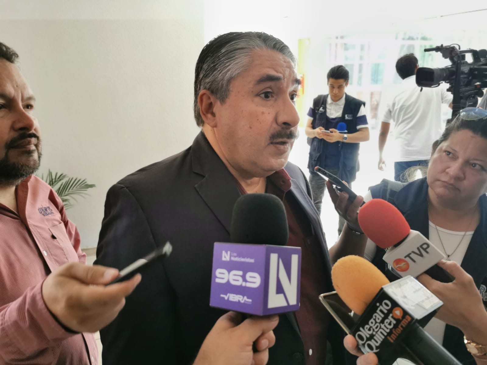Por alta demanda de aspirantes amplía Unipol periodo de inscripciones