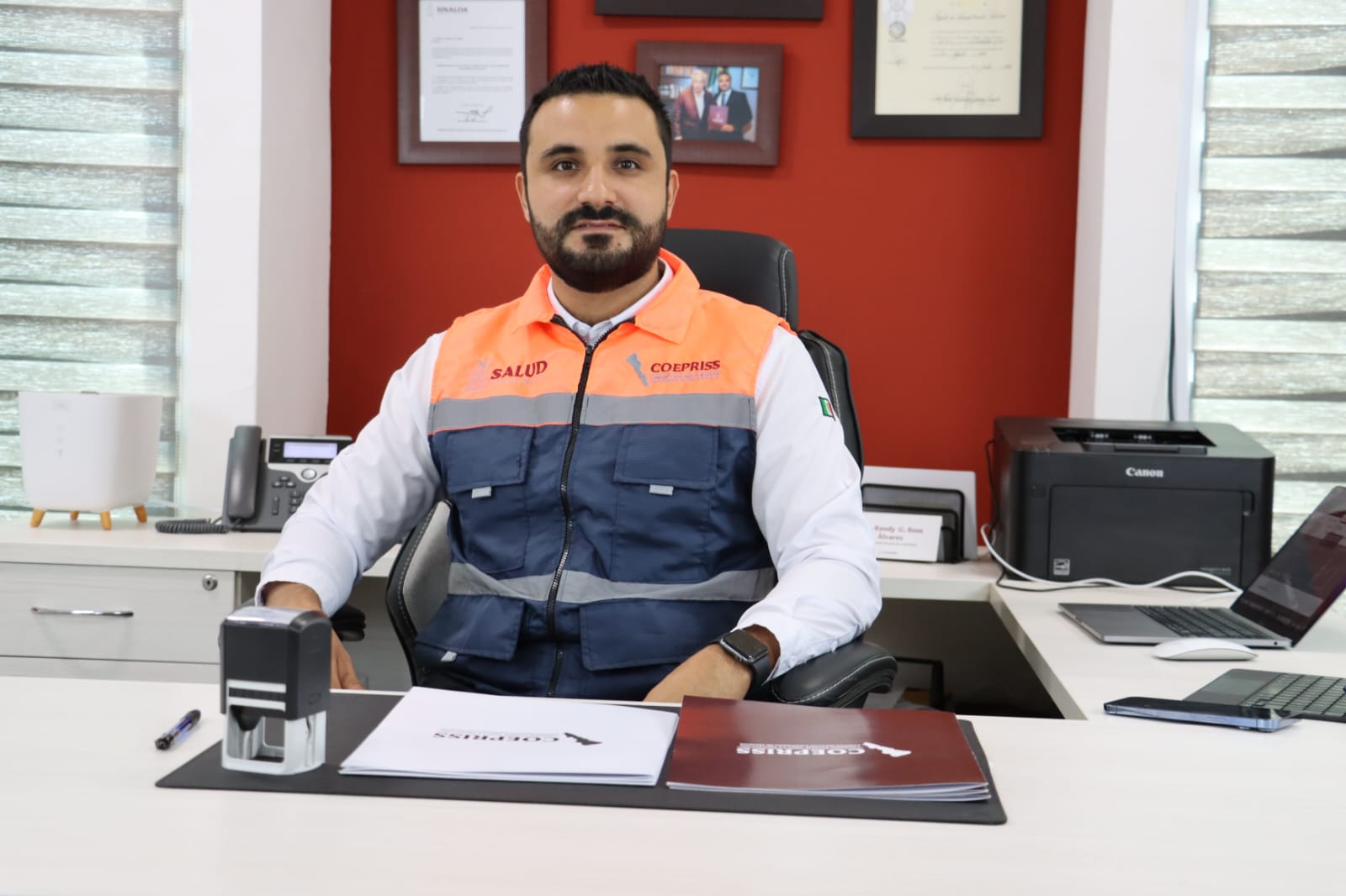 Renuncia Randy Ross como titular de Coepriss; Rocha le pidió separarse del cargo