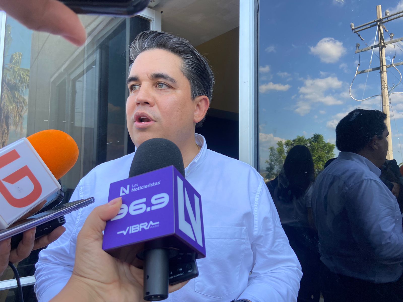 ¡Se adelantan! Antes de concretarse su expulsión, diputados renuncian al PRI