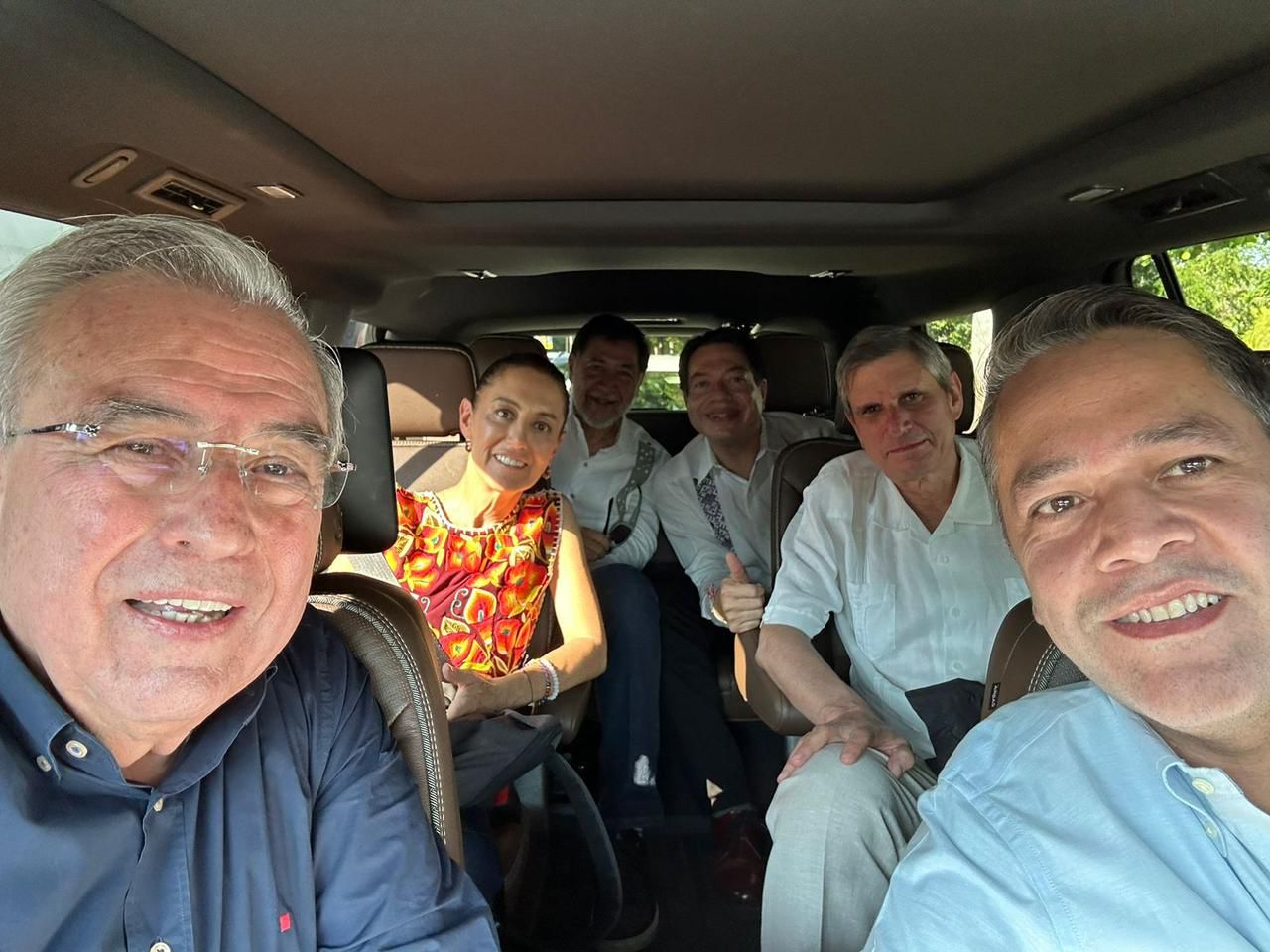 Así fue el traslado de Sheinbaum por Culiacán; junto a Rocha y Enrique Díaz al volante