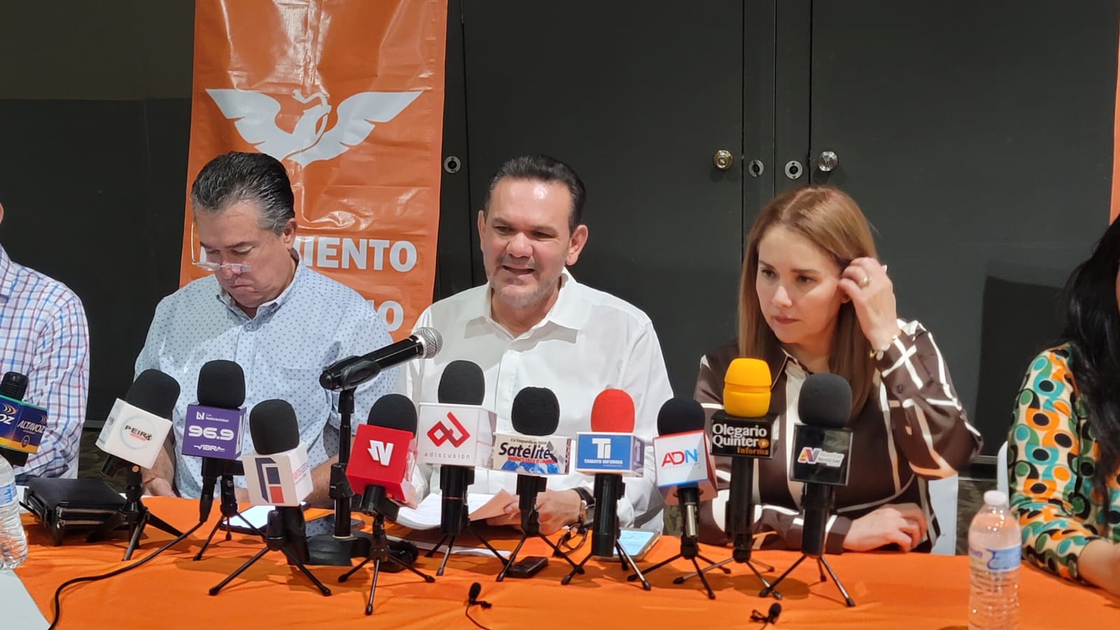 No veo a Marcelo Ebrard saliendo de Morena, creo que lo que busca es negociar para él y su equipo: Sergio Torres