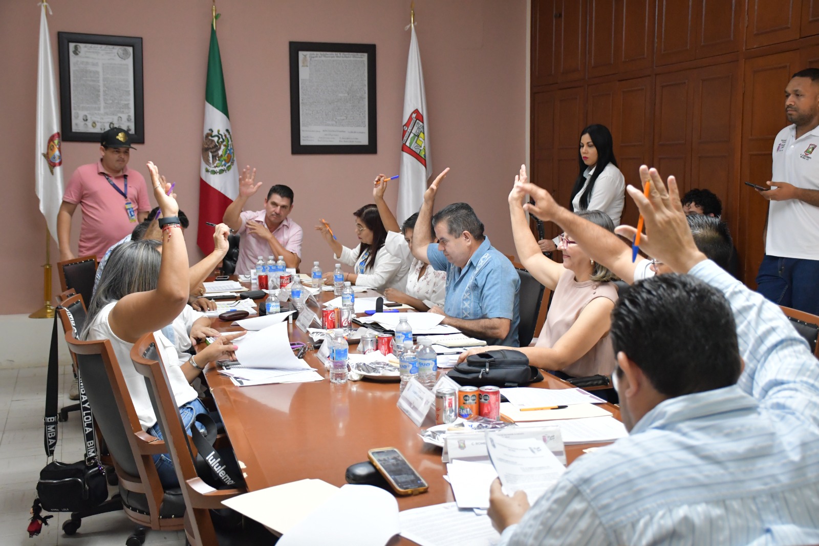 Cumplió ayuntamiento de Salvador Alvarado con el pago de pensión por viudez para 11 mujeres de expolicías