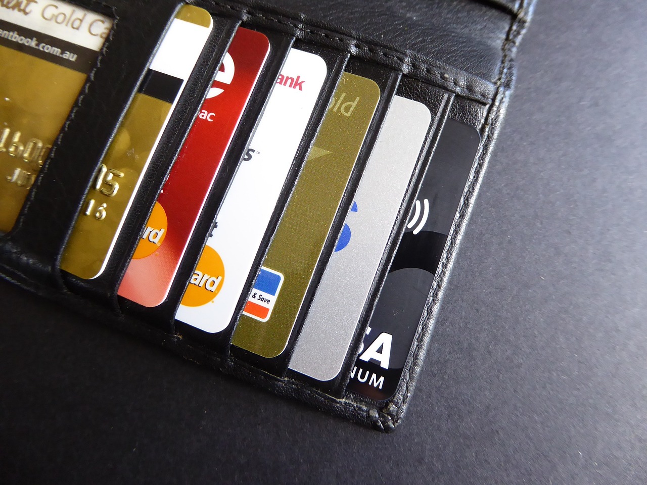 ¿Cuál es la mejor opción al solicitar una tarjeta de crédito? Checa estos tips
