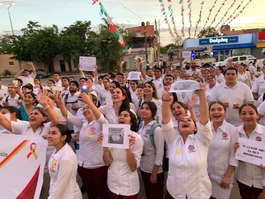 UAdeO Guamúchil marcha a favor de la prevención del suicidio