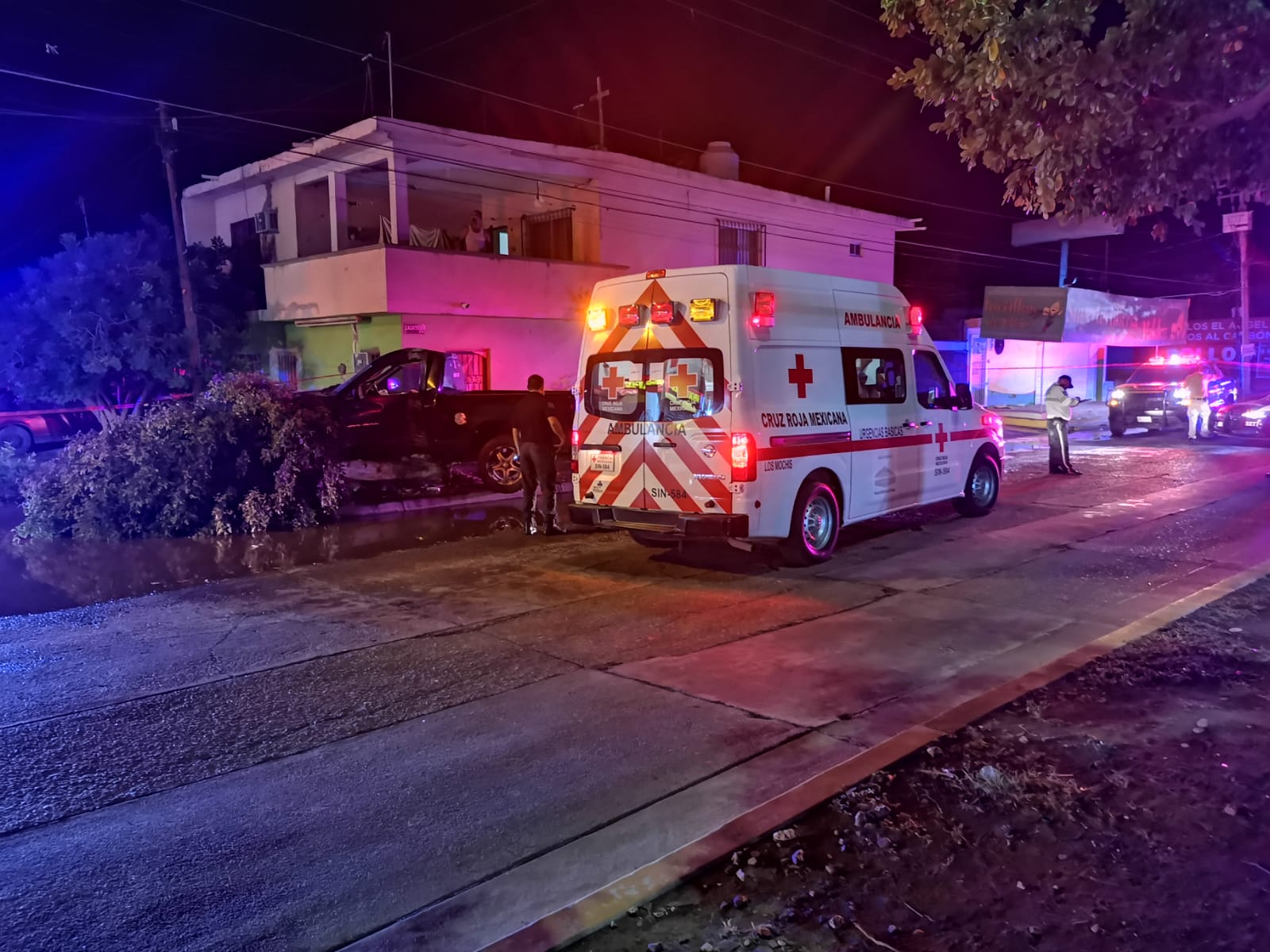 Una persona sin vida y tres más lesionadas deja accidente en la colonia 72, en Los Mochis