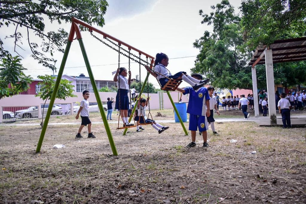 Noé Heredia busca regresar las escuelas de tiempo completo