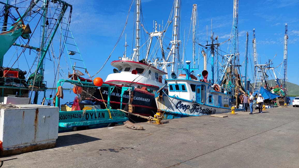 Embarcaciones mayores se refugian en el puerto de Topolobampo en espera que pasen efectos de ‘Norma’