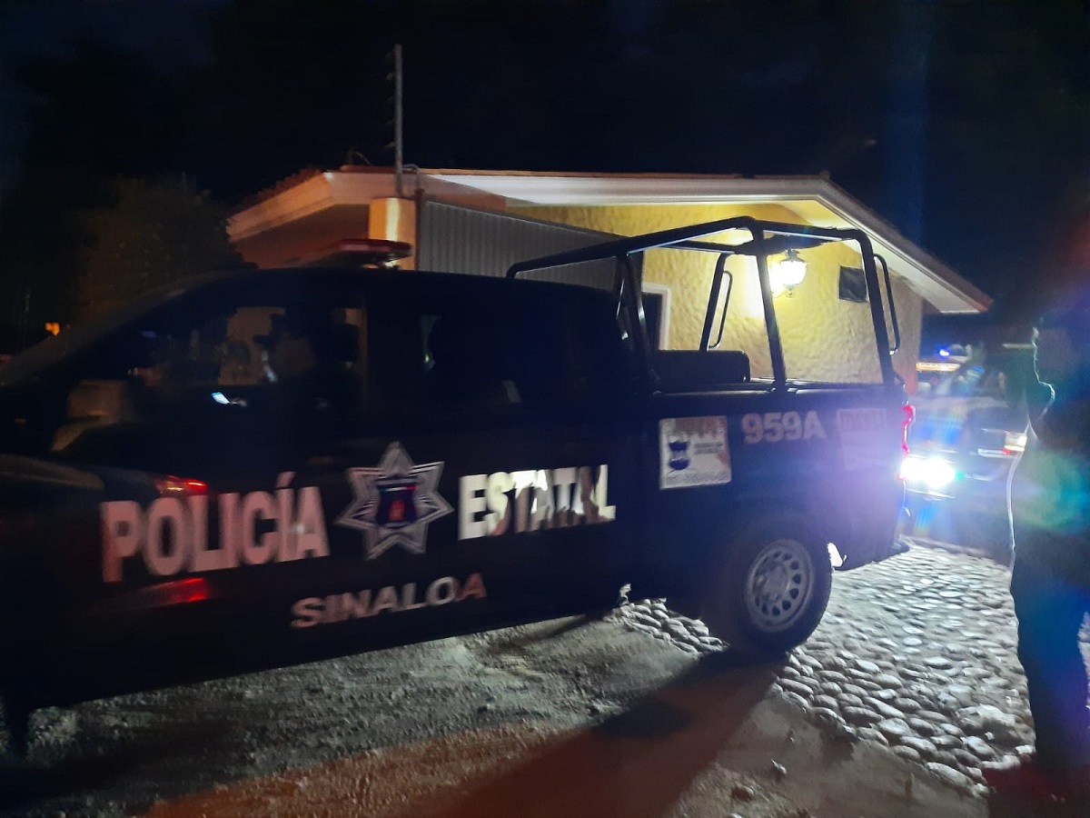 Mujer es despojada de camioneta Audi Q5 en Culiacán
