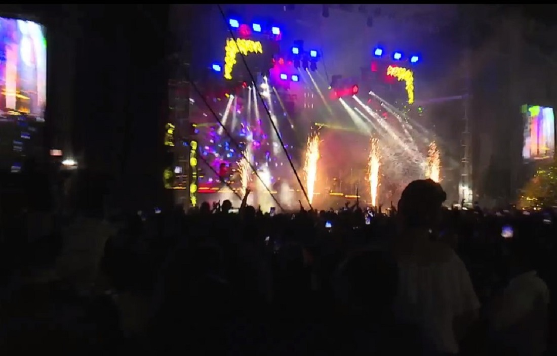 Yuridia y La Arrolladora deleitan a los culichis en la noche del Grito de Independencia en Palacio de Gobierno