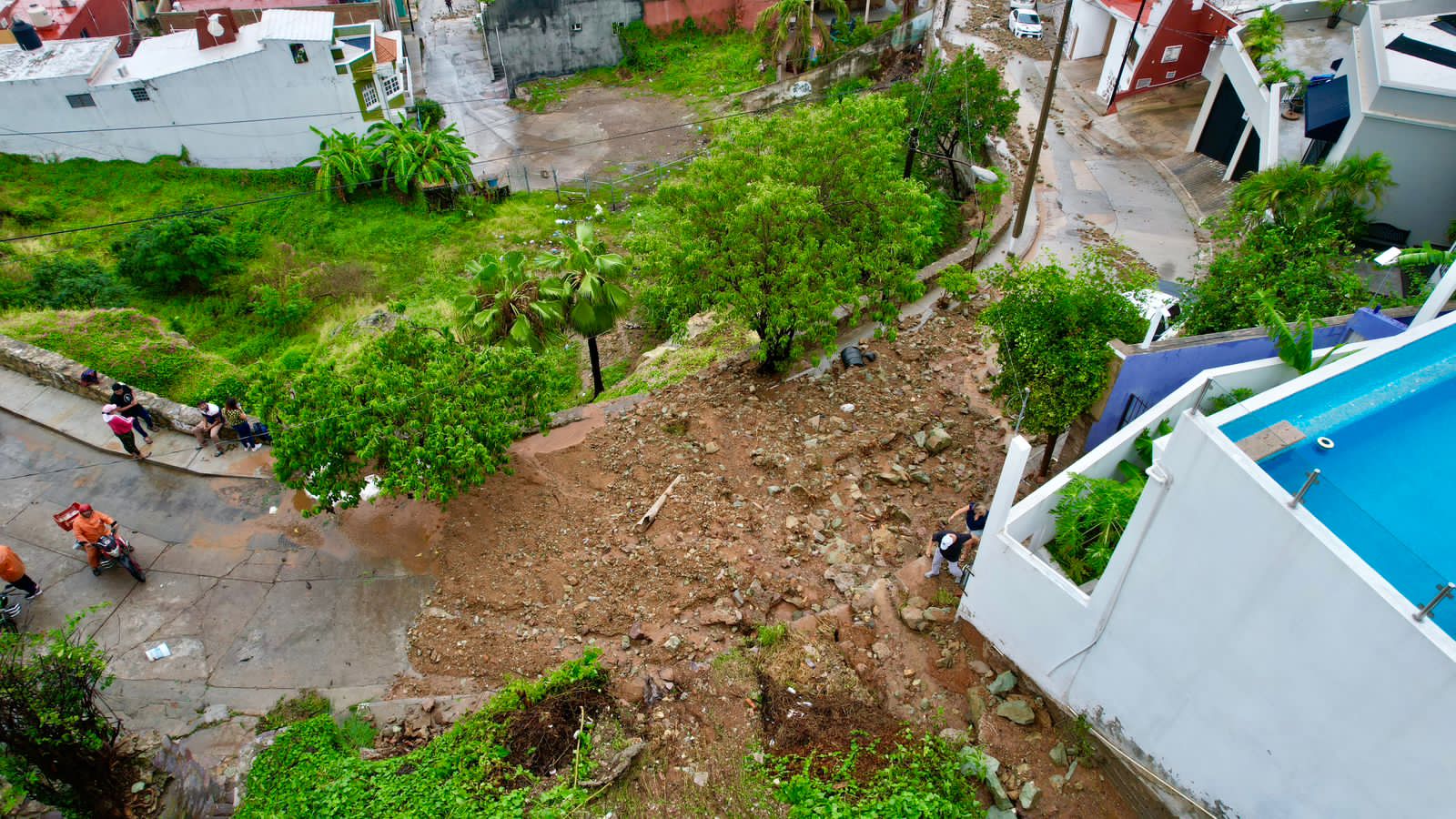 Más de un mes de suspendida tenía la obra que provocó el deslave en el Cerro de la Nevería en Mazatlán