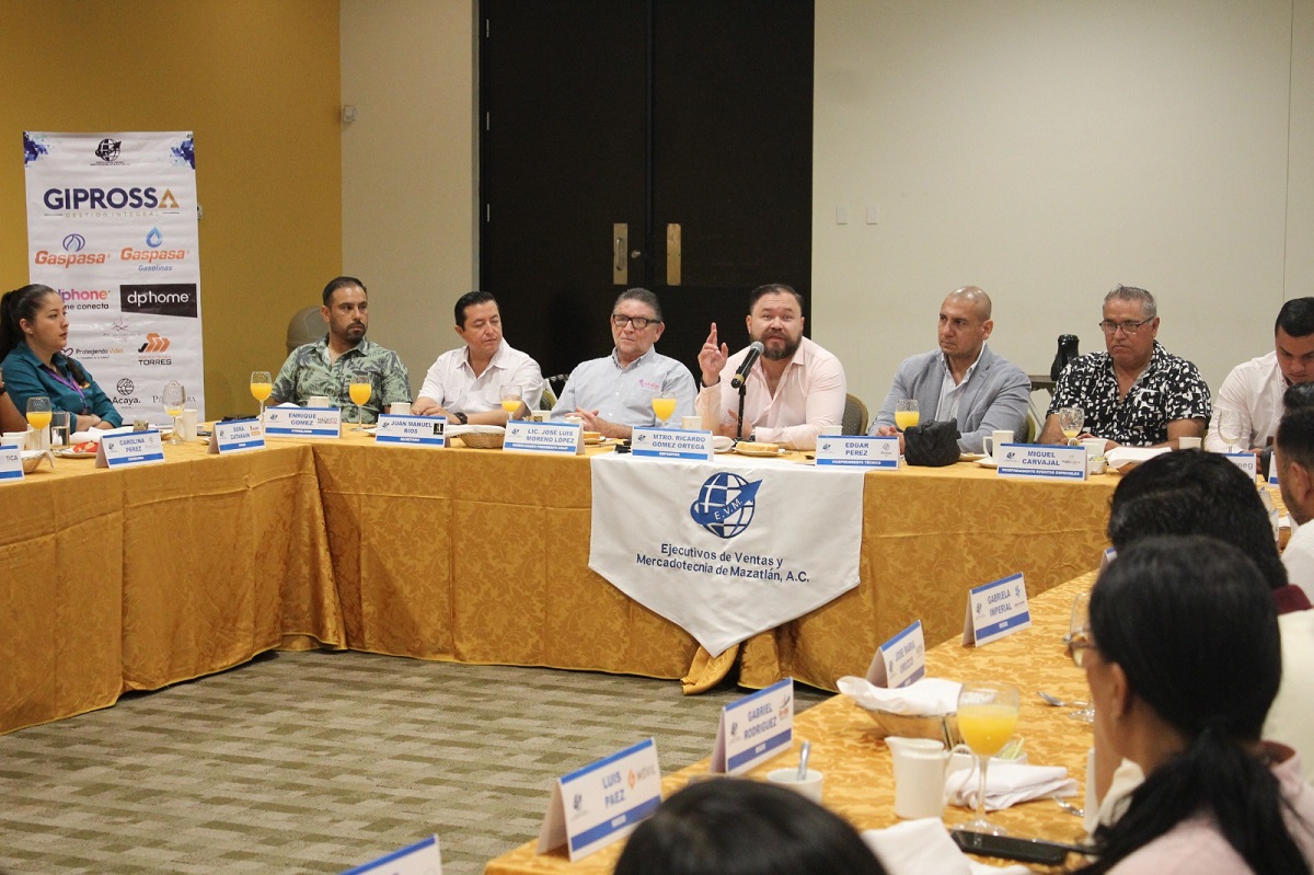 Ceaip acerca al INAI con empresarios para capacitarlos en avisos de privacidad
