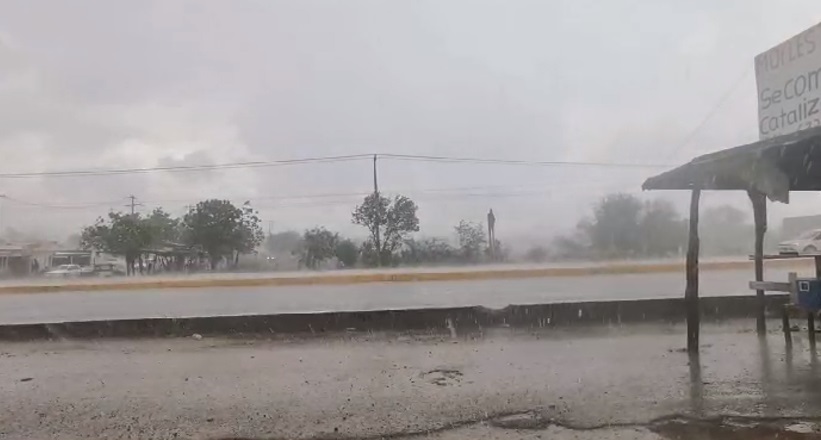 Vientos huracanados y lluvias se registran esta tarde en Culiacán