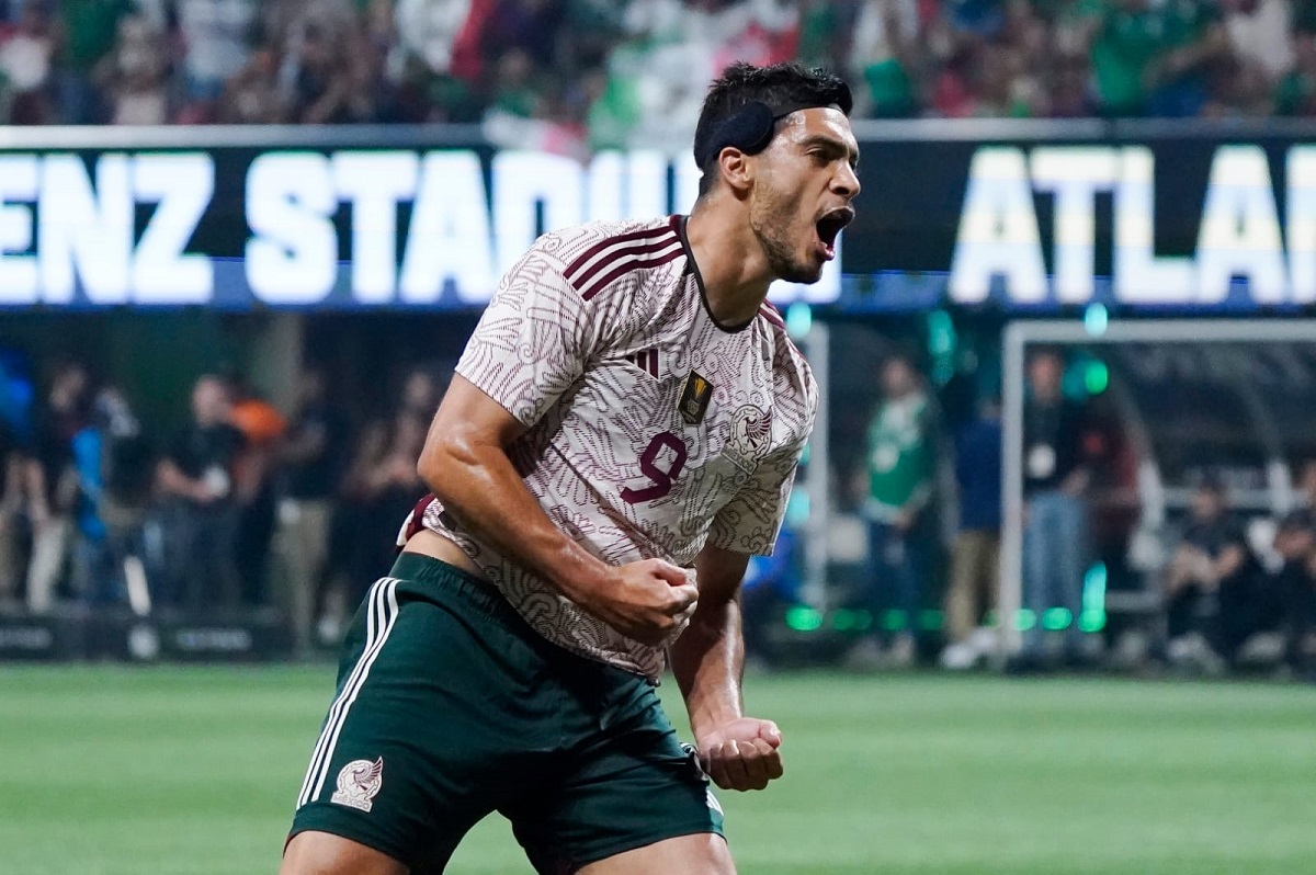 México empata ante Uzbekistán en juego de volteretas