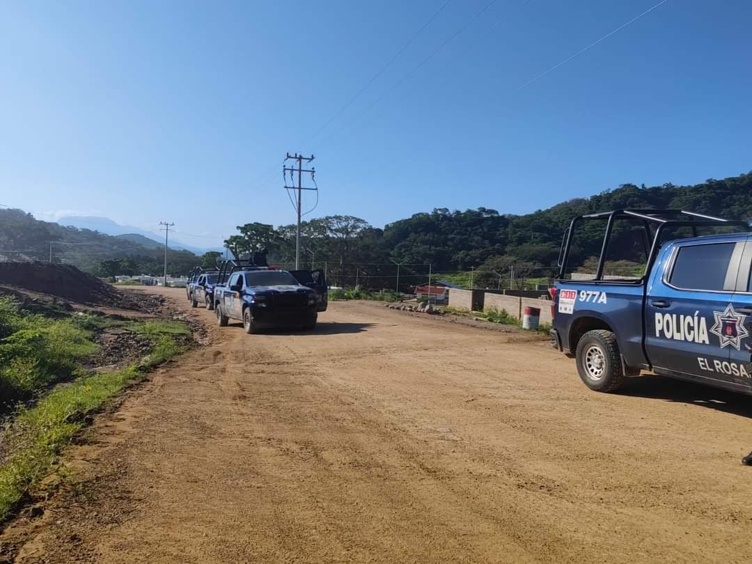 Localizan cuerpo sin vida envuelto en una lona cerca del municipio de Rosario, Sinaloa