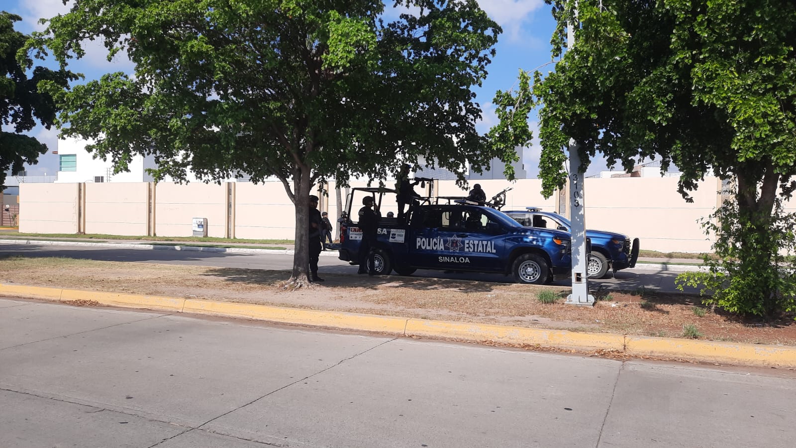 Se lleva alrededor de 9 mil pesos en asalto a tienda departamental en Culiacán