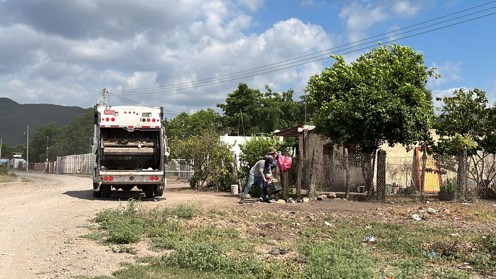 Amplían la recolección de basura en la zona sur de Salvador Alvarado
