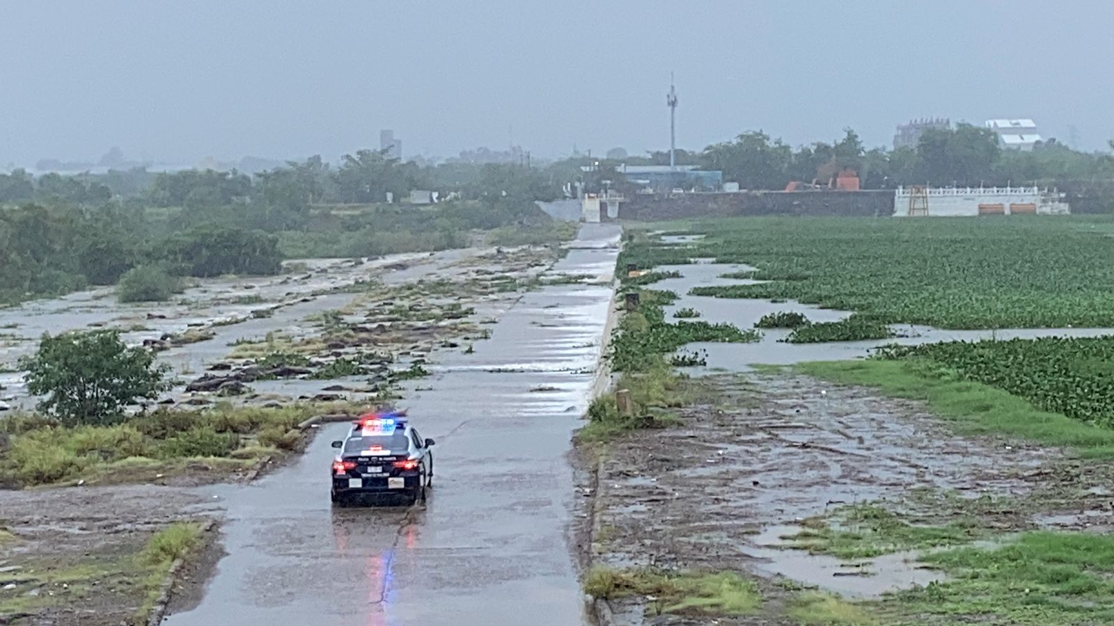 Cierran la presa Derivadora en Culiacán