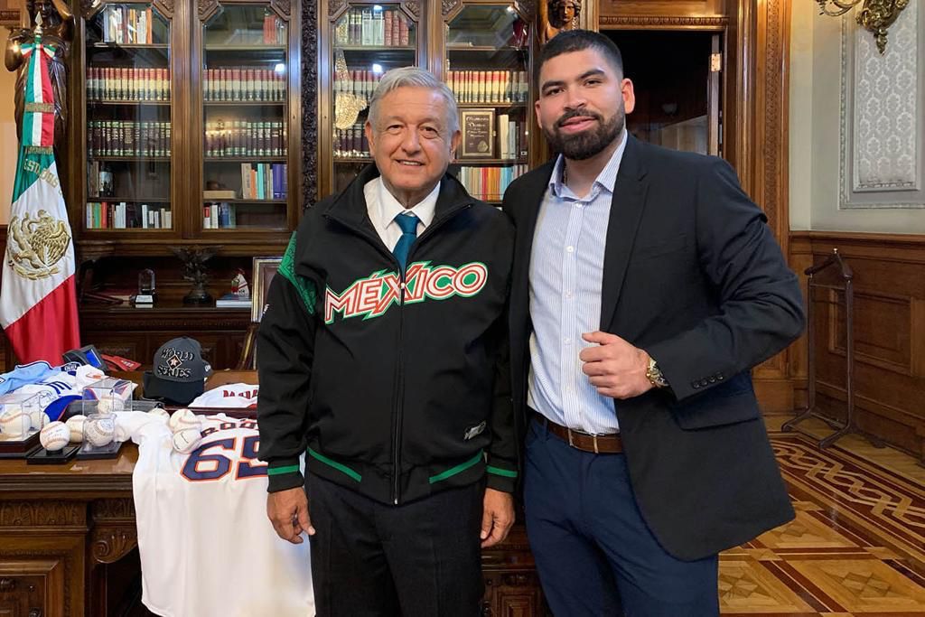AMLO apoya a los Astros y José Urquidy para ganar la Serie Mundial 2023