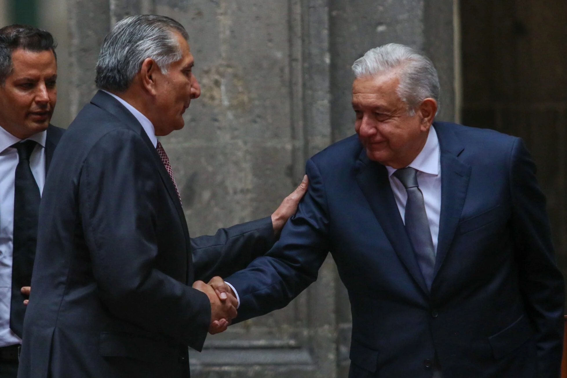 Revela AMLO que invitó a Adán Augusto a regresar ¿qué le contestó?