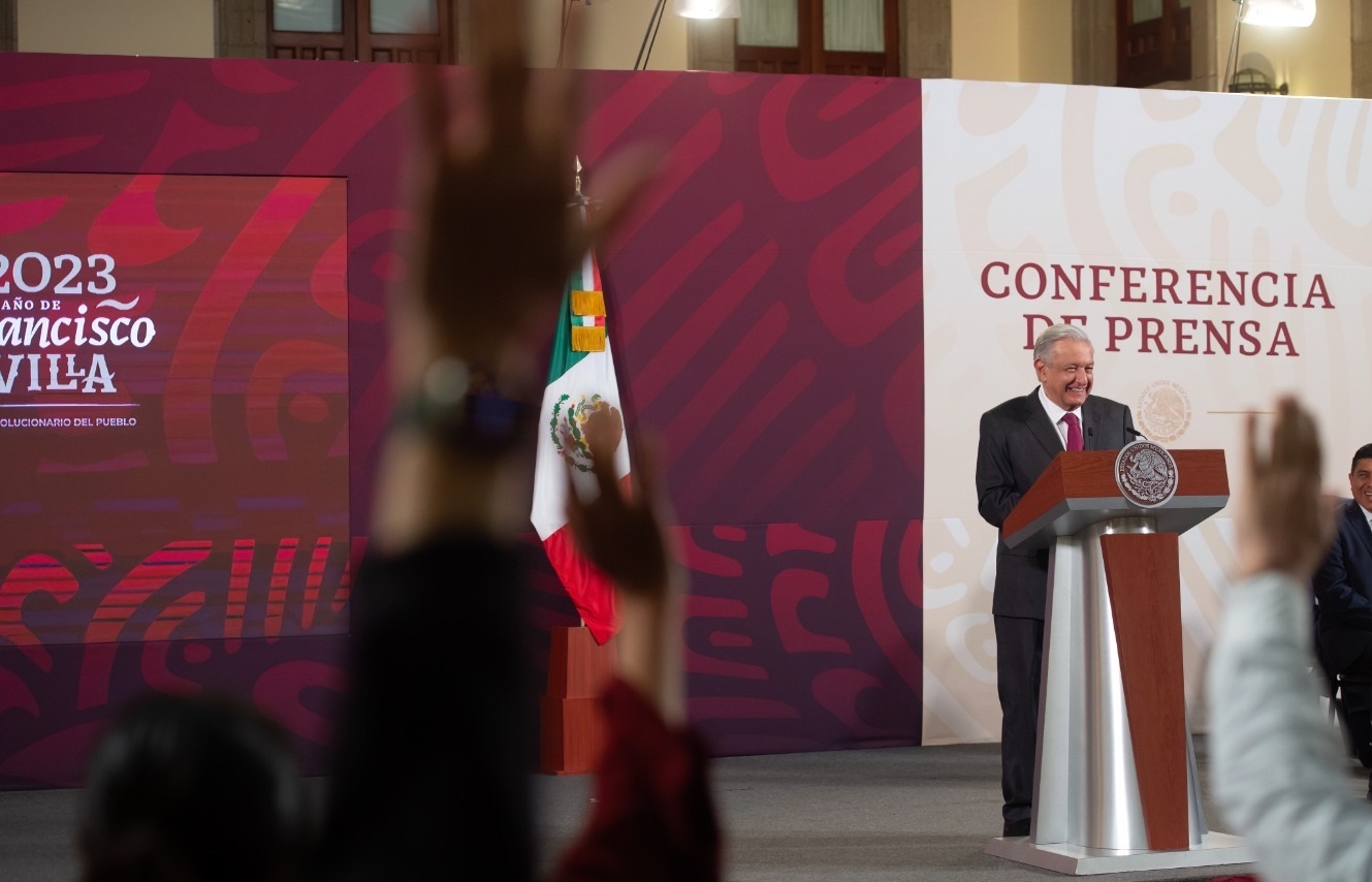 ¿Siempre sí? López Obrador elimina la posdata y explica por qué