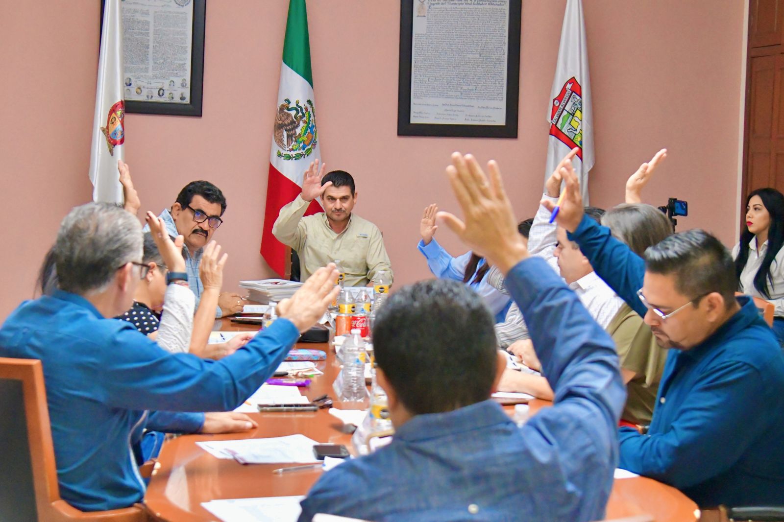 Armando Camacho Aguilar presenta ante el Cabildo, su segundo Informe de Labores
