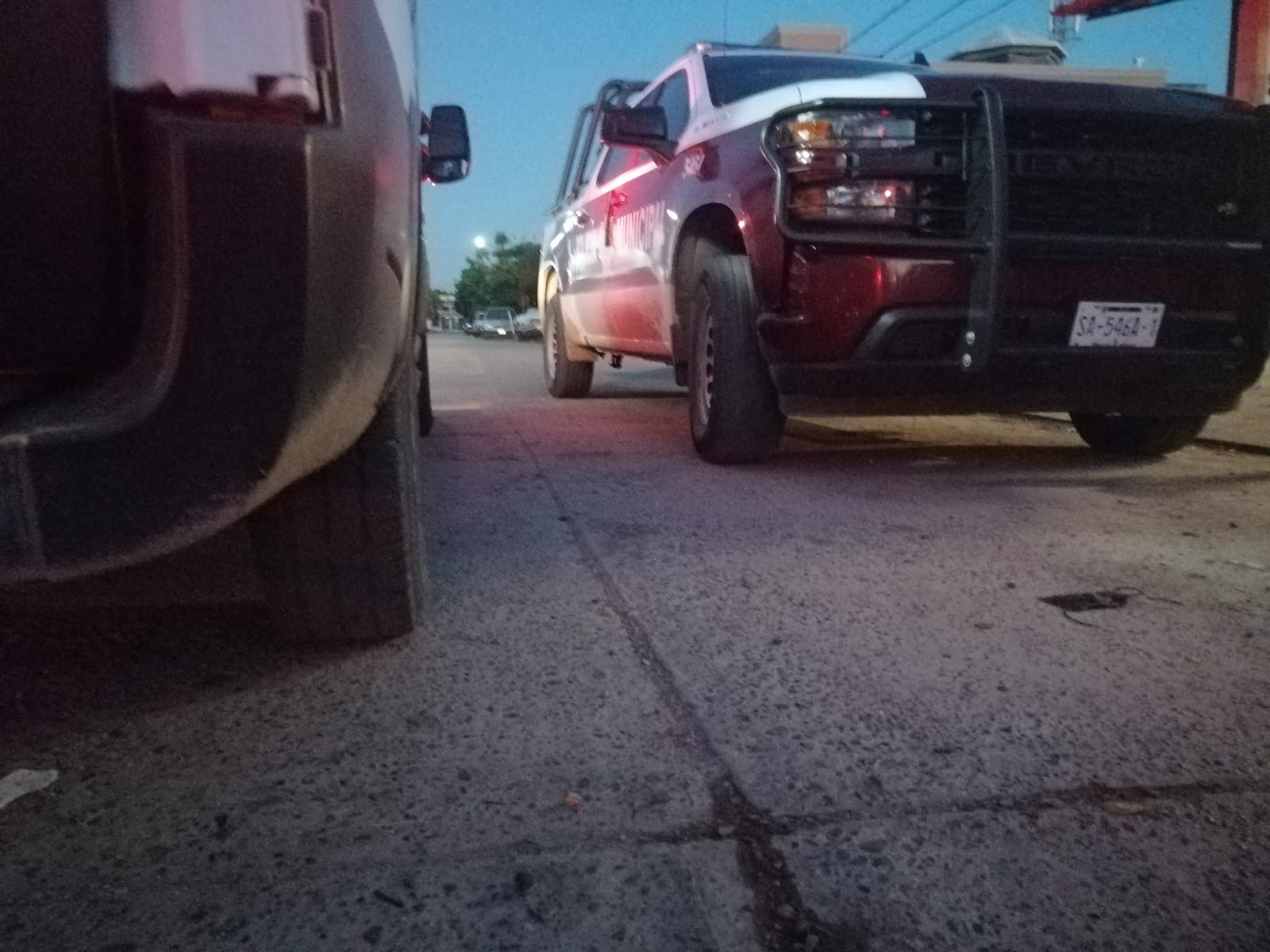 Asaltan a taxistas en Los Mochis, los despojan de su dinero y celular