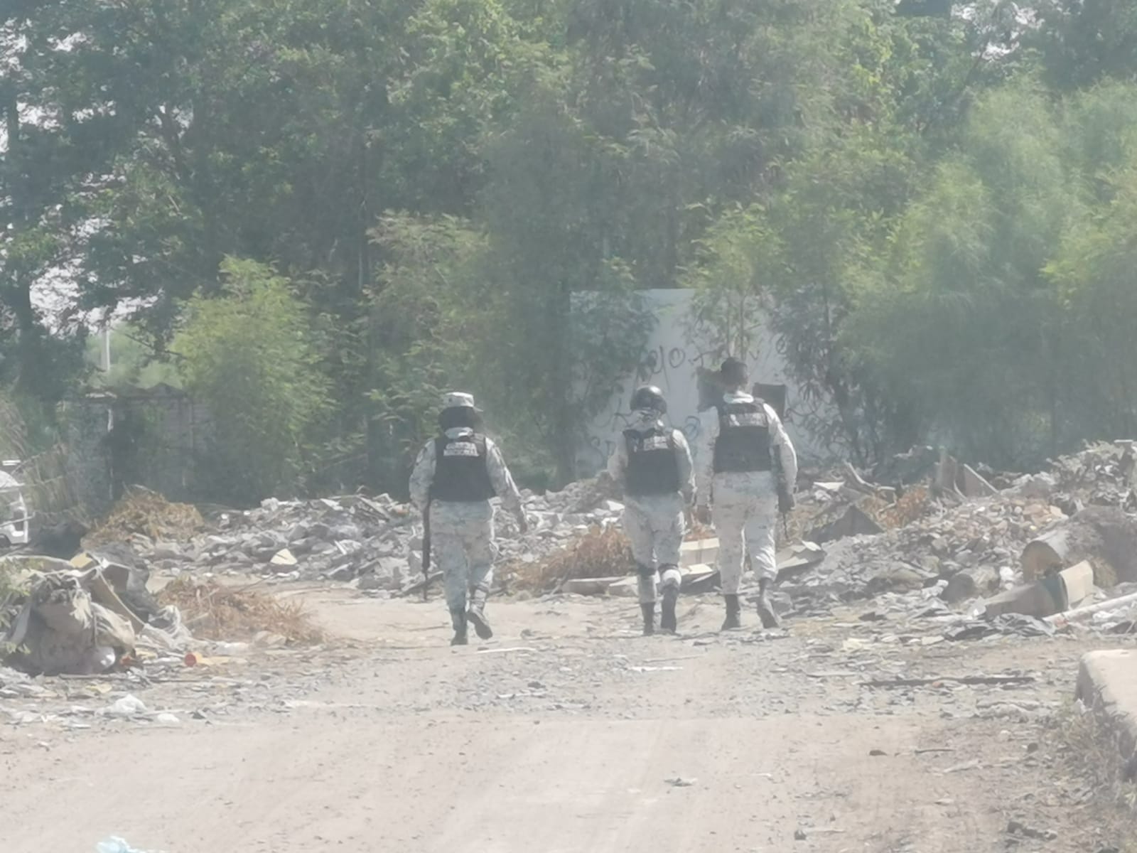 Autoridades de los tres órdenes de gobierno realizan operativos para dar con el presunto asesino de las niñas en Los Mochis