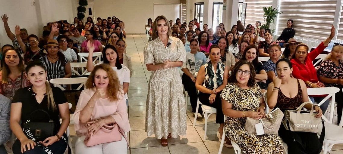 Es Celia, la primera mujer en levantar la mano para ser coordinadora de la Defensa de la 4T en Mazatlán