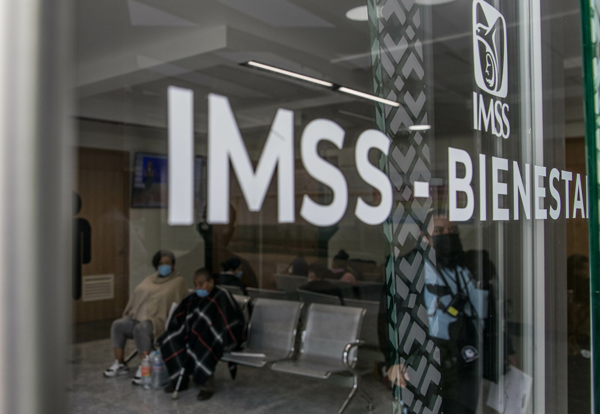 A beneficiarios del IMSS – Bienestar se les dará una credencial, adelanta AMLO