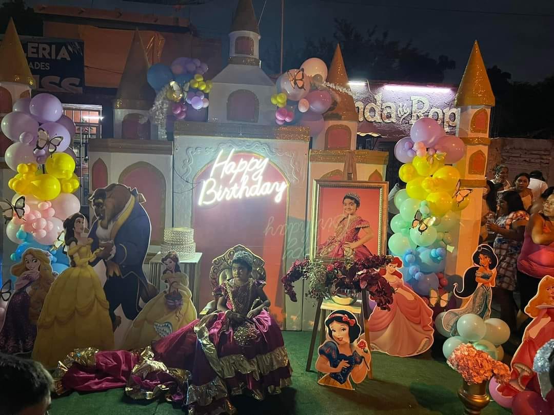 ¡Se hizo realidad! Como toda una princesa celebran a Hanna en Escuinapa, la niña guerrera con leucemia